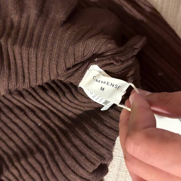 Ruffled Trim Pearl Button Long Sleeve Cardigan Commense NWT SIZE M CM12 - Picture 4 of 4